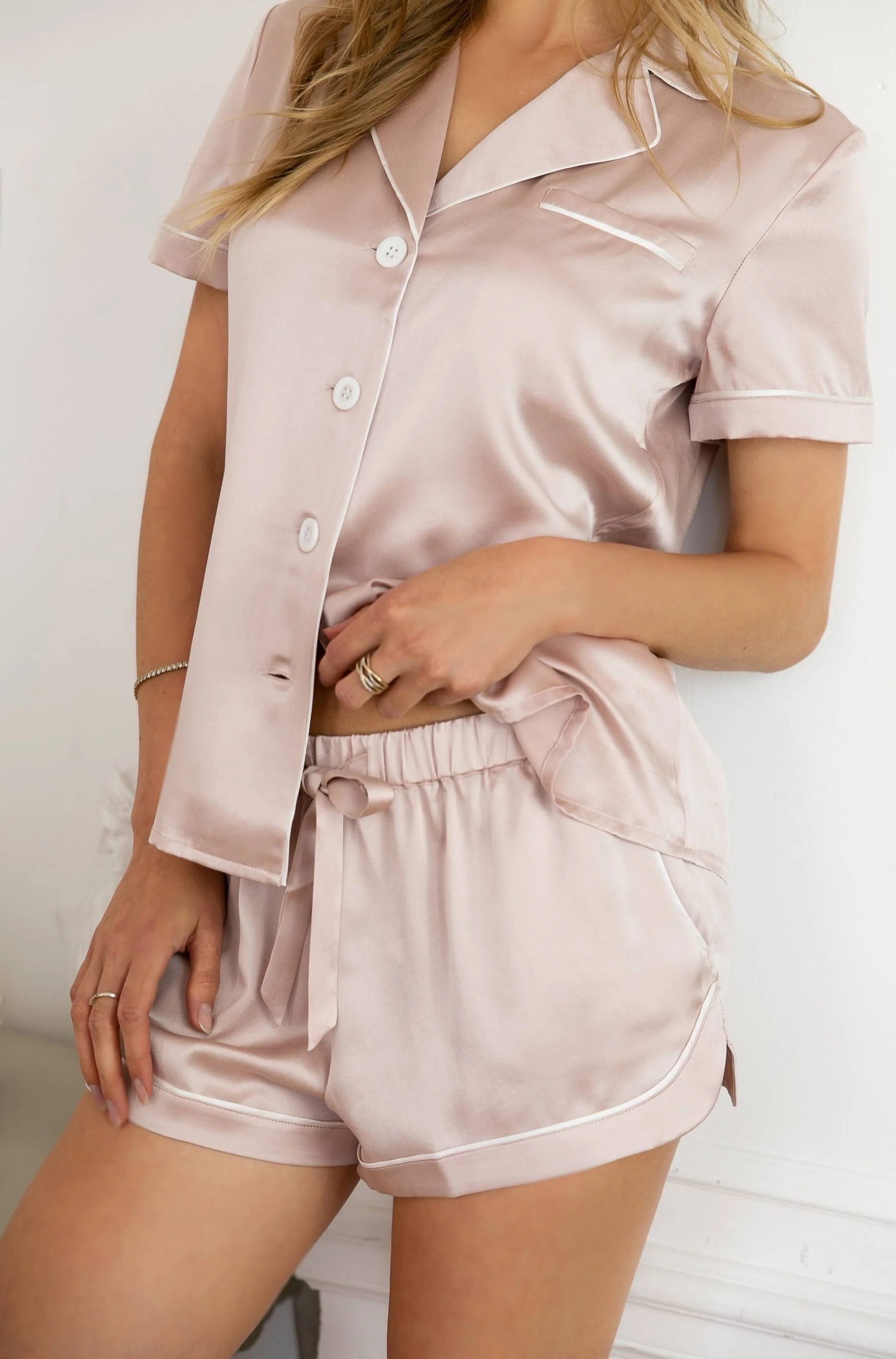 Amore Silk Pajamas Set - Image 9